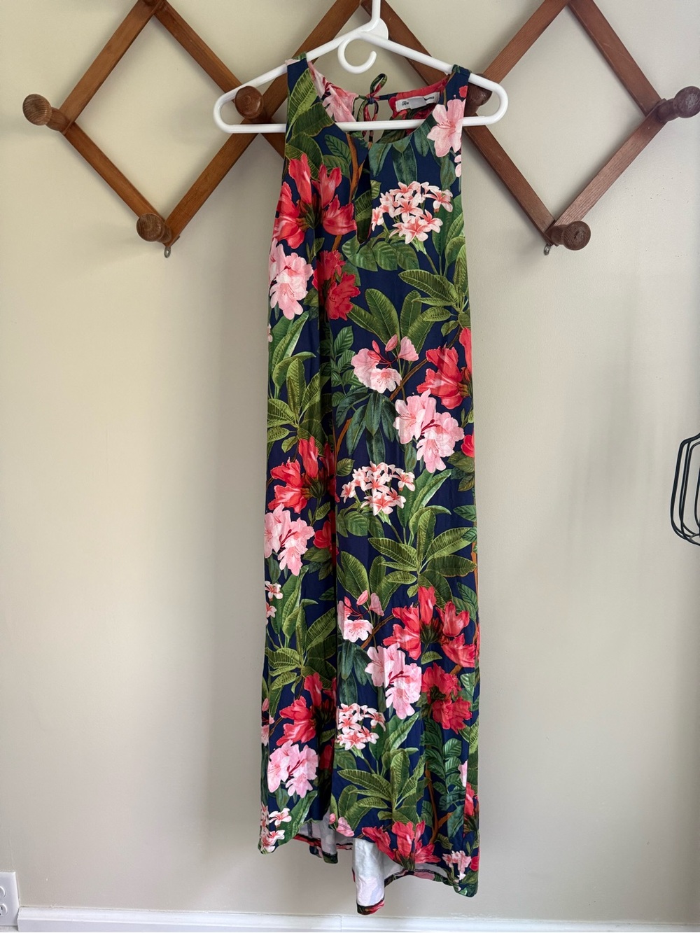 Tommy Bahama Floral dress 🌺